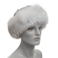 Jako sněhová královna / Kožešiny a chlupaté doplňky (http://www.luxurymag.cz)